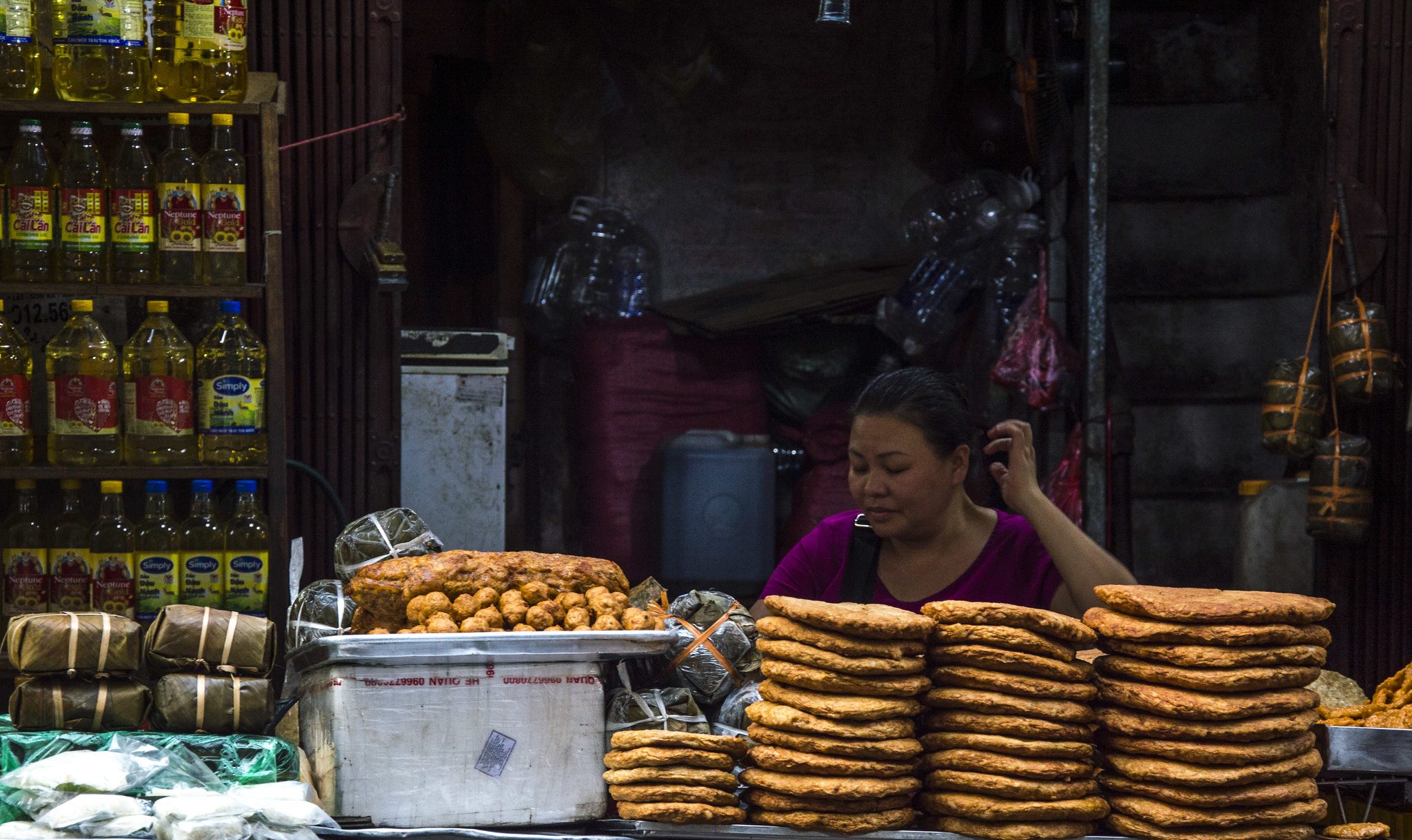 Long Bien market